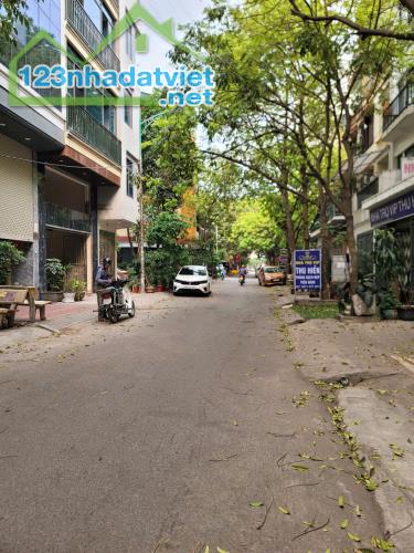 NHÀ PHÂN LÔ KHU VĂN QUÁN - HÀ ĐÔNG 40m2/ 5 Tầng giá 12,6 tỷ
