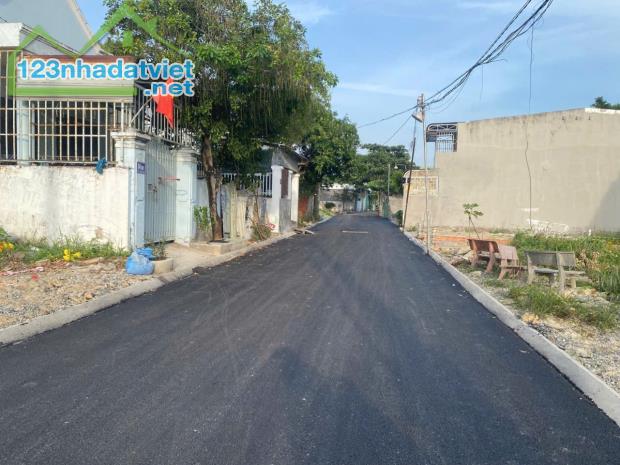 Bán lô đất trước mặt đường nhựa phường 11 gần bệnh viện mới vũng tàu DT: 90m² phủ Hồng - 1
