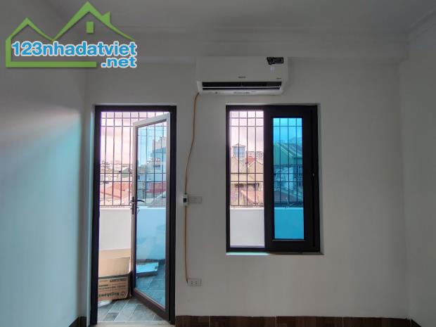 Cho thuê nhà 6 tầng,nhà mới,có thang máy, diện tích 42m2,ngõ cách mặt đường Kim Giang 20m - 2