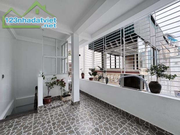 NGỌC HÀ - BA ĐÌNH - NHÀ MỚI Ở NGAY - 30m² x 4 Tầng – MT 5.5m – chỉ 6.39 Tỷ LH: 0977658369 - 3