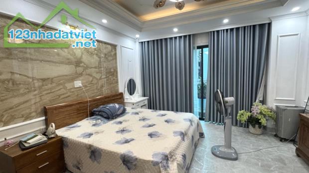 PHÂN LÔ Trần Vỹ nhà đẹp 50m2*5T, mt 4m kinh doanh, ngõ thông ô tô, 2 thoáng 15.7 tỷ - 2