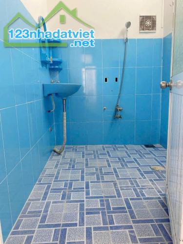 💥NHÀ TRỆT KHU VHTĐ DIỆN TÍCH RỘNG GIÁ THUÊ CHỈ 5 TRIỆU/ THÁNG.
