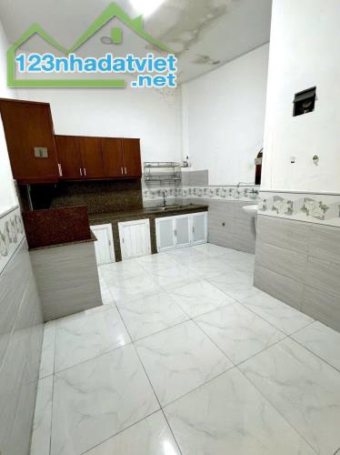 Bán nhà hẻm 3m đường Phạm Văn Chiêu, P.8, 4,5 x 13, 2 tầng, 3PN giá 4.5 tỷ tl - 3