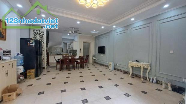Bán nhà Nguyễn Văn Cừ,Long Biên 6 tầng,52m,mt5.4m oto tránh nhỉnh 15 tỷ - 4
