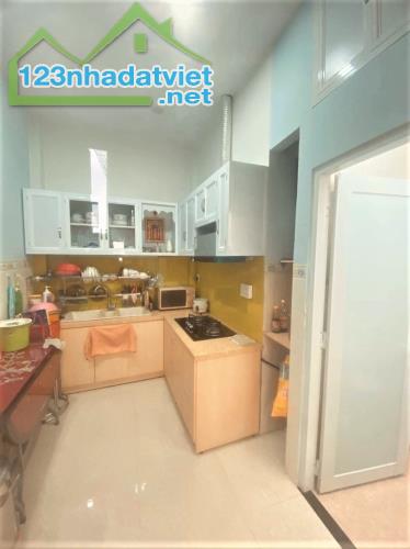 HIẾM !!! 7 TỶ X TL - NHÀ MỚI QUẬN 3 - HẺM THÔNG LÊ VĂN SỸ - DT 4.8*10M - 3 LẦU 4PN TẶNG NT - 2