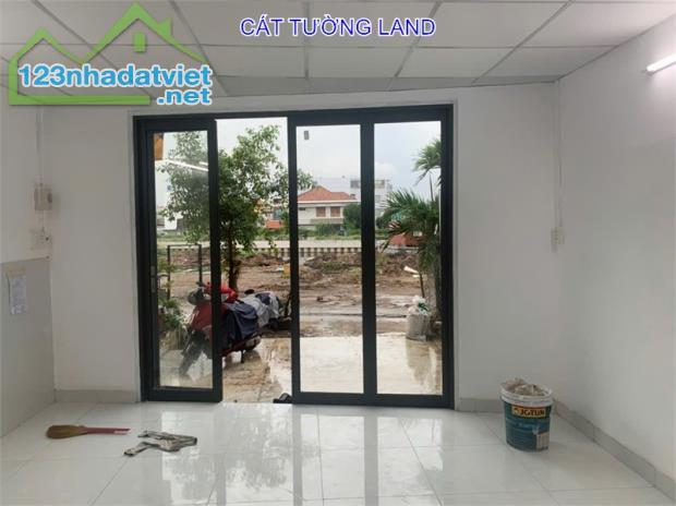 Bán nhà Mặt Tiền Kênh Tham Lương, gần Emart Phan Huy Ích. Chỉ 4.5 tỷ - 2