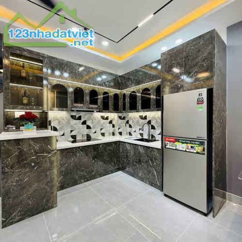 HẺM THẲNG MỘT TRỤC - GẦN MẶT TIỀN - GẦN CÔNG VIÊN LÀNG HOA GÒ VẤP- 30M2, NHÀ MỚI FULL N - 1