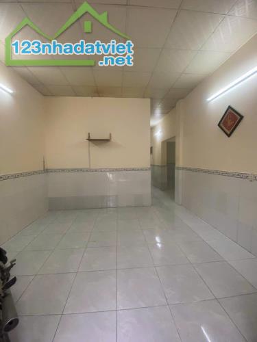 Cho thuê nhà 100m2 có 2pn đường số 9, Linh Tây - Giá 8tr/tháng, hẻm xe Hơi - 1