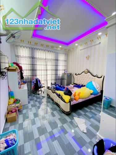 Ở NGAY! Bán Nhà 5 Tầng Cực Đẹp CMT8, 42m2, 7 Tỷ TL - 2