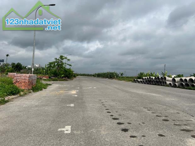 Bán 2 lô liền nhau khu phân lô Đống Chuối, Hùng Vương, Hồng Bàng, Hải Phòng. 220m2- 43tr/m