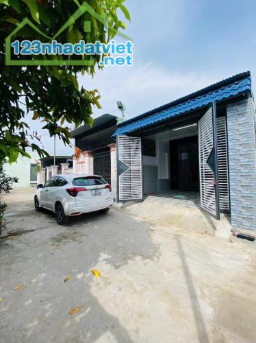 Nhà cấp 4, 3PN, 120m2, Xã Tân Phú Trung, Củ Chi, Giá 1 tỷ 050.
