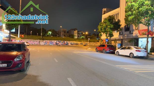 GIÁ ĐẦU TƯ, BÁN ĐẤT TẶNG NHÀ CẤP 4 NGỌC THỤY 55M, MT 6.2M, NỞ HẬU, LÔ GÓC, Ô TÔ THÔNG, KD. - 3