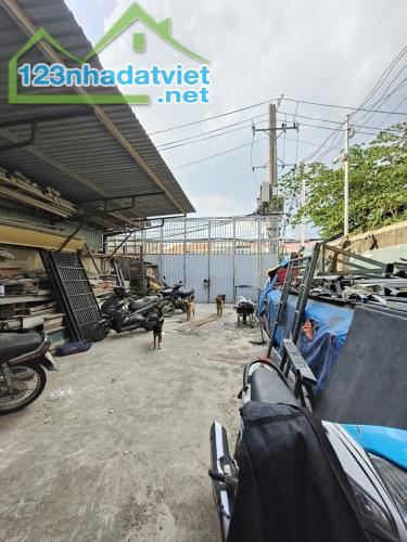 Bom Tấn xưởng mặt tiên Cây Cám gần chợ liên khu 5-6 -320m2,2 Tầng 17 tỷ - 3