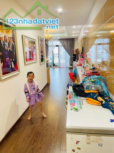 CHUNG CƯ ROYAL CITY 180M2 QUÁ ĐẸP - 5