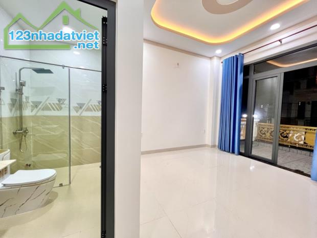 Bán nhà ĐẸP 1 Trệt 2 Lầu Dĩ An,đường nhựa 10m, full nội thất,gần TTYT - 1
