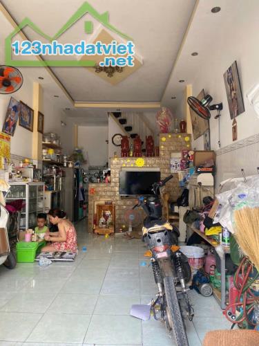Nhà mặt tiền đường số 10, Bình Hưng Hòa B dt 37m2 1 lầu 2pn 2wc giá 3,79 tỷ - 2