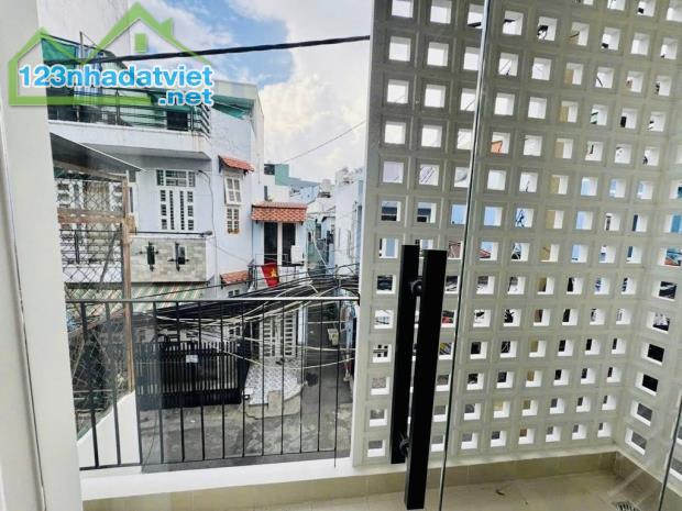 NHÀ MỚI 4 TẦNG - 36M - ĐƯỜNG 8M THÔNG - GẦN AEON - ĐHCT NHỈNH 5 ĐỒNG. - 2