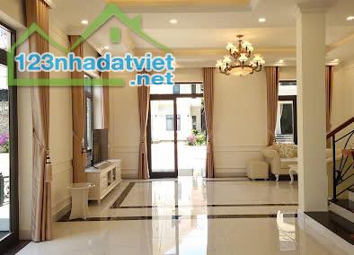 Chính Chủ Bán Villa KHU ROYAL - Villa MăngLin Thiết Kế Hiện Đại, Sang Trọng Tại Phường 7, - 1