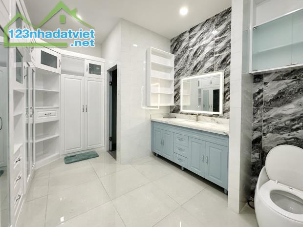 GẤP BÁN NHÀ 5 TẦNG, HẺM Ô TÔ GẦN MT - TRẦN KHẮC CHÂN - QUẬN 1 - NHỈNH 13 TỶ
