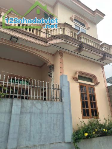 Bán lô góc 200m thủy xuân tiên, chương mỹ ô tô tận đất, giá chỉ 5,6 tỷ