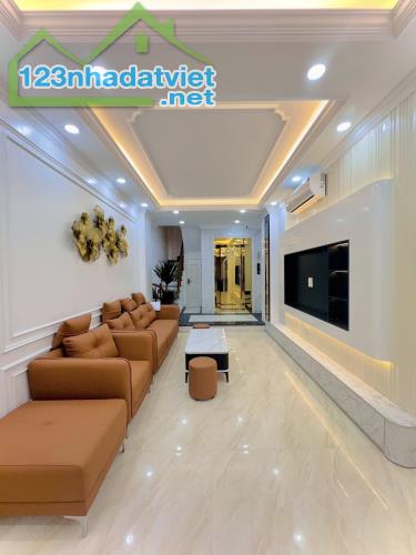 Cần bán nhà mặt phố Yên Lạc 45m x 5 tầng thang máy , oto đỗ cửa , ngõ thông thoáng 2 đầu - 4