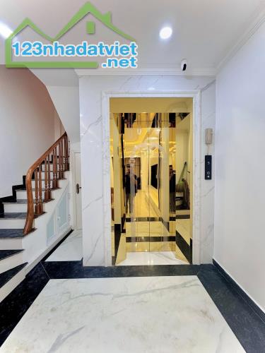 Cần bán nhà mặt phố Yên Lạc 45m x 5 tầng thang máy , oto đỗ cửa , ngõ thông thoáng 2 đầu - 2