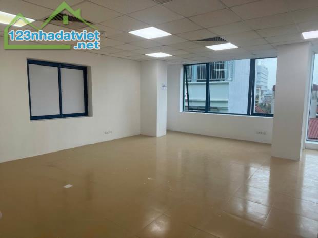 40 và 43m2 văn phòng cho thuê tại số 18 ngõ 11 thái hà. lh chủ nhà - 1
