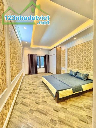 PHỐ #NAM_DƯ - #THANH_LÂN, NHÀ DÂN XÂY⚡️ #Ô_TÔ ĐỖ CỔNG - MẶT NGÕ THÔNG💥5 TẦNG - 3 NGỦ -👉G
