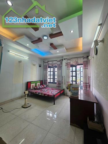BÁN NHÀ HƯƠNG LỘ 2 BÌNH TÂN - HẺM XE TẢI THÔNG - 4 TẦNG MỚI ĐẸP - 64M2 CHỈ HƠN 6 TỶ - 4