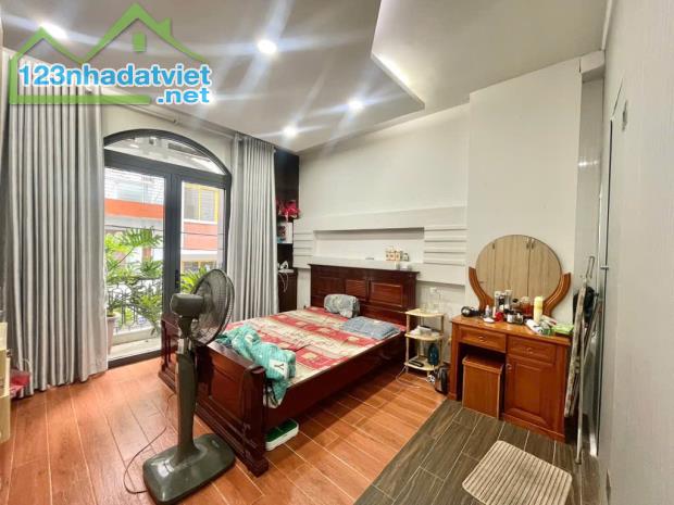 Ở NGAY! Bán Nhà Đẹp 5 Tầng Xe Hơi Thông Trần Quang Diệu, 56m2, 10 Tỷ TL - 2