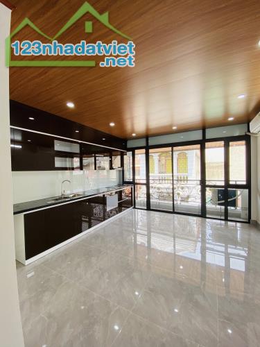 BÁN NHÀ VIP HOÀNG VĂN THÁI – PHÂN LÔ QUÂN ĐỘI – Ô TÔ TRÁNH – THANG MÁY – KINH DOANH ĐỈNH - 2