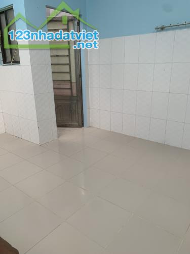 Nhà nguyên căn 1 trệt 1 lầu 32m2 tại quận 8 gần chợ và trường học - 5