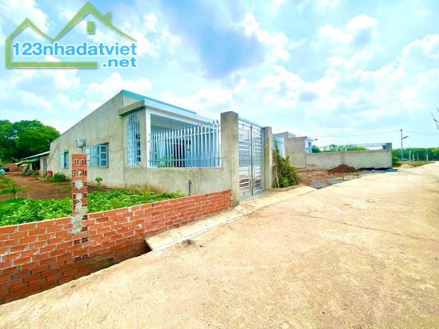 BÁN THU HỒI VỐN 5X40=200M2 SỔ RIÊNG THỔ CƯ, DÂN ĐÔNG GIÁ 290TR