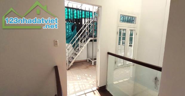 Cho Thuê Nhà Hẻm Ô Tô, Ngô Chí Quốc Bình Chiểu, 53m2(4mx14m), 4 Tầng, Chỉ 8.5 tr/th(TL) - 3