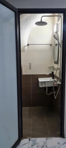 Cho thuê nhà ngõ 143 Nguyễn Chính, 3 tầng x 40m2, 2 ngủ, 9 Triệu làm VP, ở hộ gia đình - 4