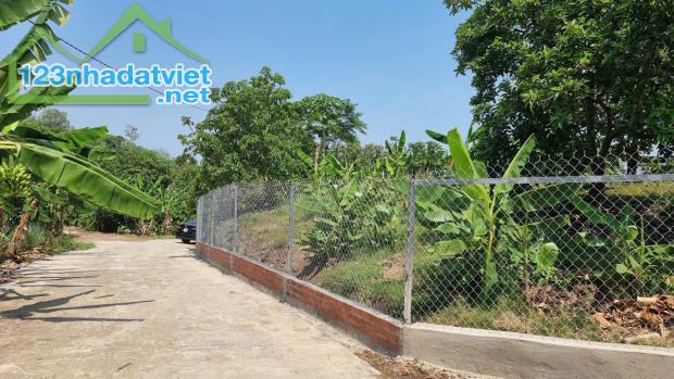 Chỉ Với 500tr Đã Sở Hữu Lô Đất Vườn 1000m2 Gần Ngã Tư Dầu Giây
