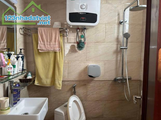 Chính chủ cho thuê căn hộ 72m2,căn góc, 2 phòng ngủ, tại tòa CT14A Võ Chí Công, Tây Hồ, HN