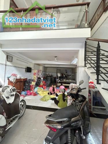 Bán Nhà 3 Tầng Mặt Tiền 5m,  Nguyễn Văn Nghi, Gò Vấp - Chỉ 6.5 Tỷ