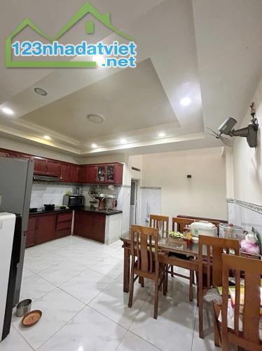 Bán Nhà 3 Tầng Mặt Tiền 5m,  Nguyễn Văn Nghi, Gò Vấp - Chỉ 6.5 Tỷ - 2