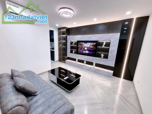 CẦN BÁN CĂN HỘ TẬP THỂ MẶT PHỐ THI SÁCH - TRẦN XUÂN SOẠN, HBT, 75M2, FULL NỘI THẤT - VỀ Ơ - 1
