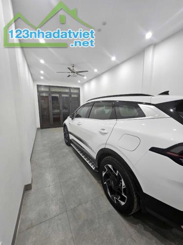Bán nhà Hồ Đền Lừ 6 tầng thang máy khu phân lô đẳng cấp vỉa hè ô tô tránh 50m2 giá 19 tỷ