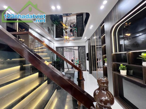 BÁN NHÀ LÊ TRỌNG TẤN - THANH XUÂN – Ô TÔ- KD  45MX5t - 2