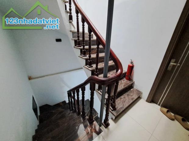 Bán nhà Hồ Tùng Mậu Cầu Giấy Sổ 53m 4 tầng giá nhỉnh 10,39 tỷ - 1