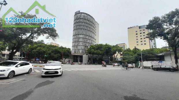 Bán Nhà Mặt Phố Quận Hoàn Kiếm 90/156m2T 1 SỔ 1 CHỦ Tặng GPXD 79 Tỷ Lê Thánh Tông.