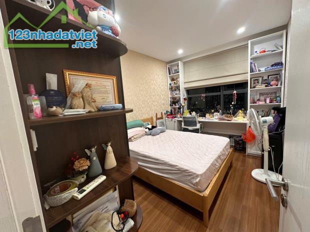 Bán Căn Hộ 3PN, 2VS View Pháo Hoa – CT5 DN3 Mỹ Đình 2