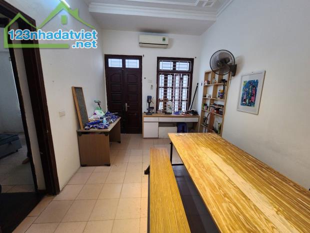 🔥 BÁN GẤP! CĂN NHÀ PHỐ TRƯƠNG CÔNG GIAI 40m² x 4 tầng - Mặt tiền 7m - 3 thoáng - Nở hậu s - 5