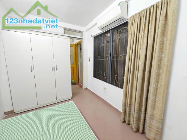 Cho thuê nhà Tập thể tầng 1 Nguyễn Trãi 70m2, tầng 1, 8.5 triệu - 1