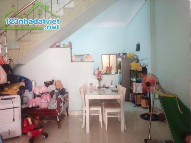 BÁN NHÀ 76M2 MẶT TIỀN ĐƯỜNG, GẦN CHỢ, BV LÊ VĂN THỊNH, Q2. GIÁ 6.X Tỷ - 1