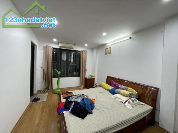 BÁN NHÀ NGÕ 68 TRIỀU KHÚC, Ô TÔ TRÁNH,  36M2, 4 TẦNG, MẶT TIỀN 5.4M,  NHỈNH 6 TỶ - 2