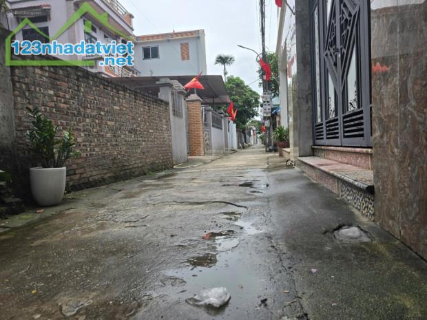 Bán đất Kính Nỗ Uy Nỗ - 105m2 - Đường thông ô tô 7 chỗ - 2